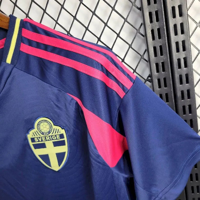 SVERIGE 24-25 BORTATRÖJA