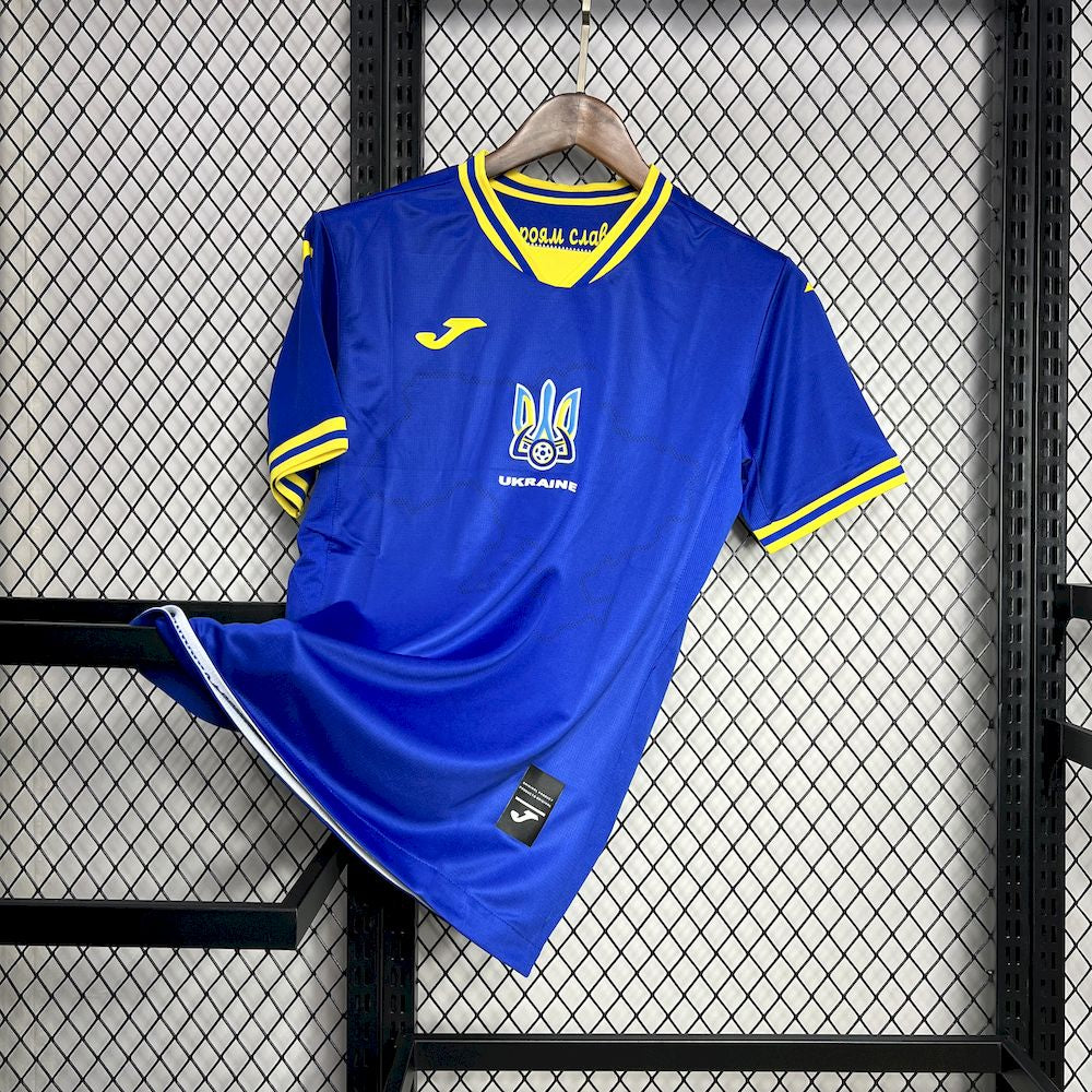 UKRAINA 24-25 BORTATRÖJA