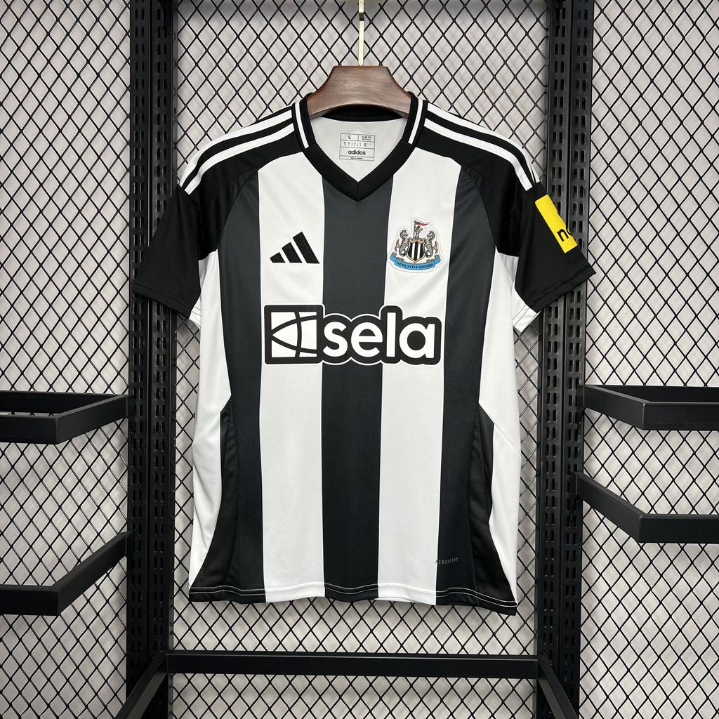 NEWCASTLE 24-25 HEMMATRÖJA