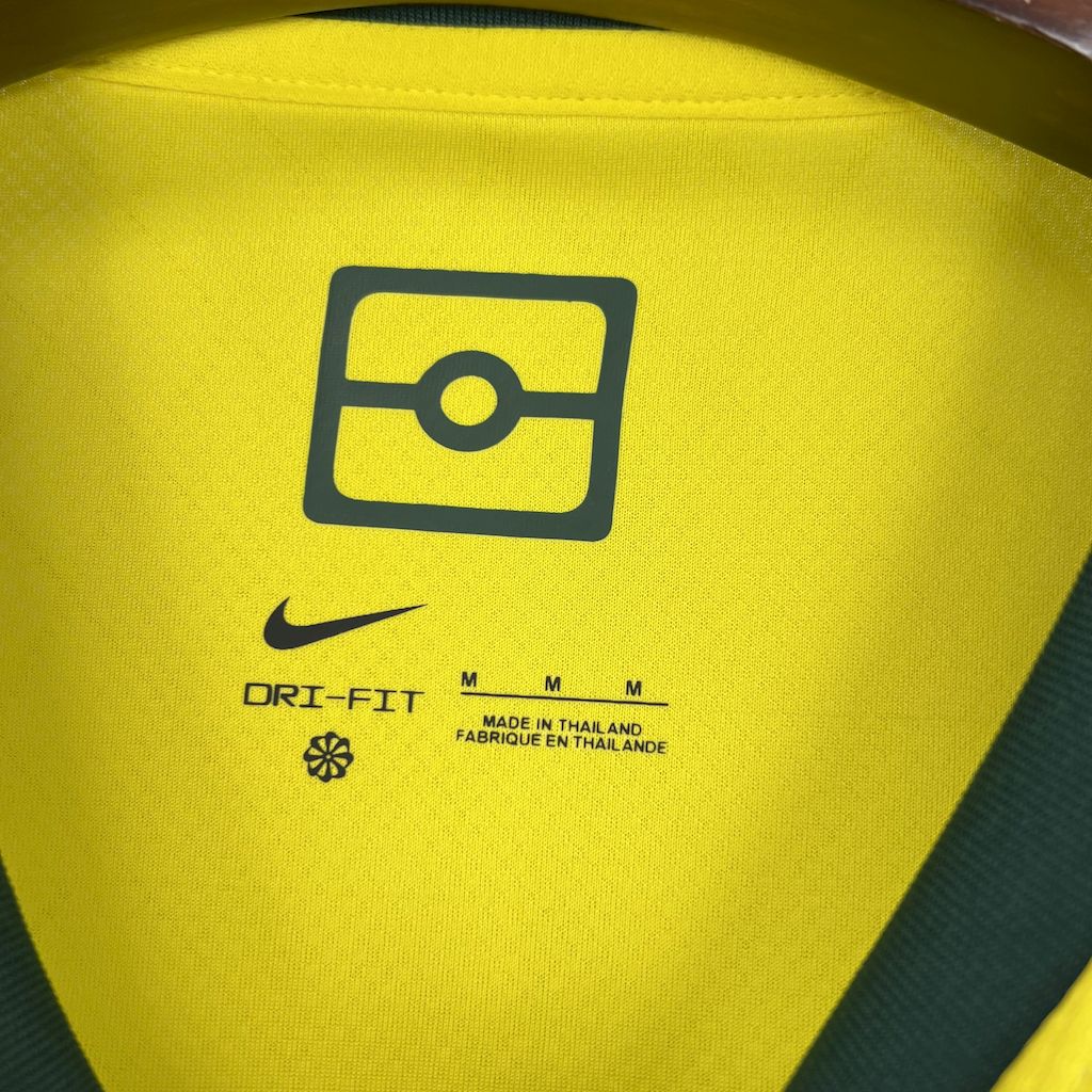 AUSTRALIEN 25-26 HEMMATRÖJA