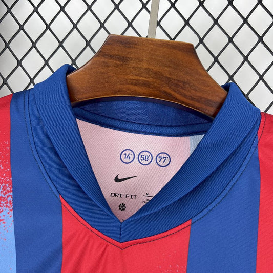 BARCELONA 25-26 FJÄRDETRÖJA