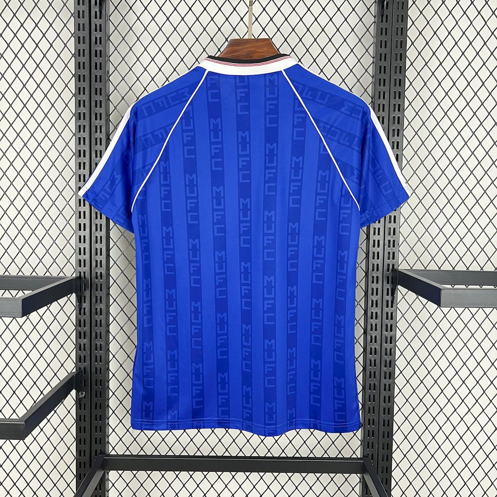 MANCHESTER UNITED RETRO 88-90 TREDJETRÖJA