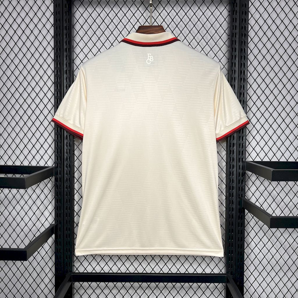 BAYERN MUNCHEN 24-25 TREDJETRÖJA