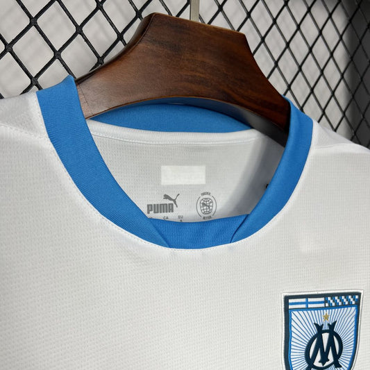MARSEILLE 24-25 HEMMATRÖJA