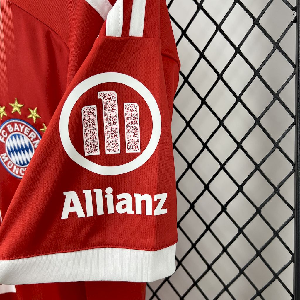 BAYERN MUNCHEN 25-26 HEMMATRÖJA