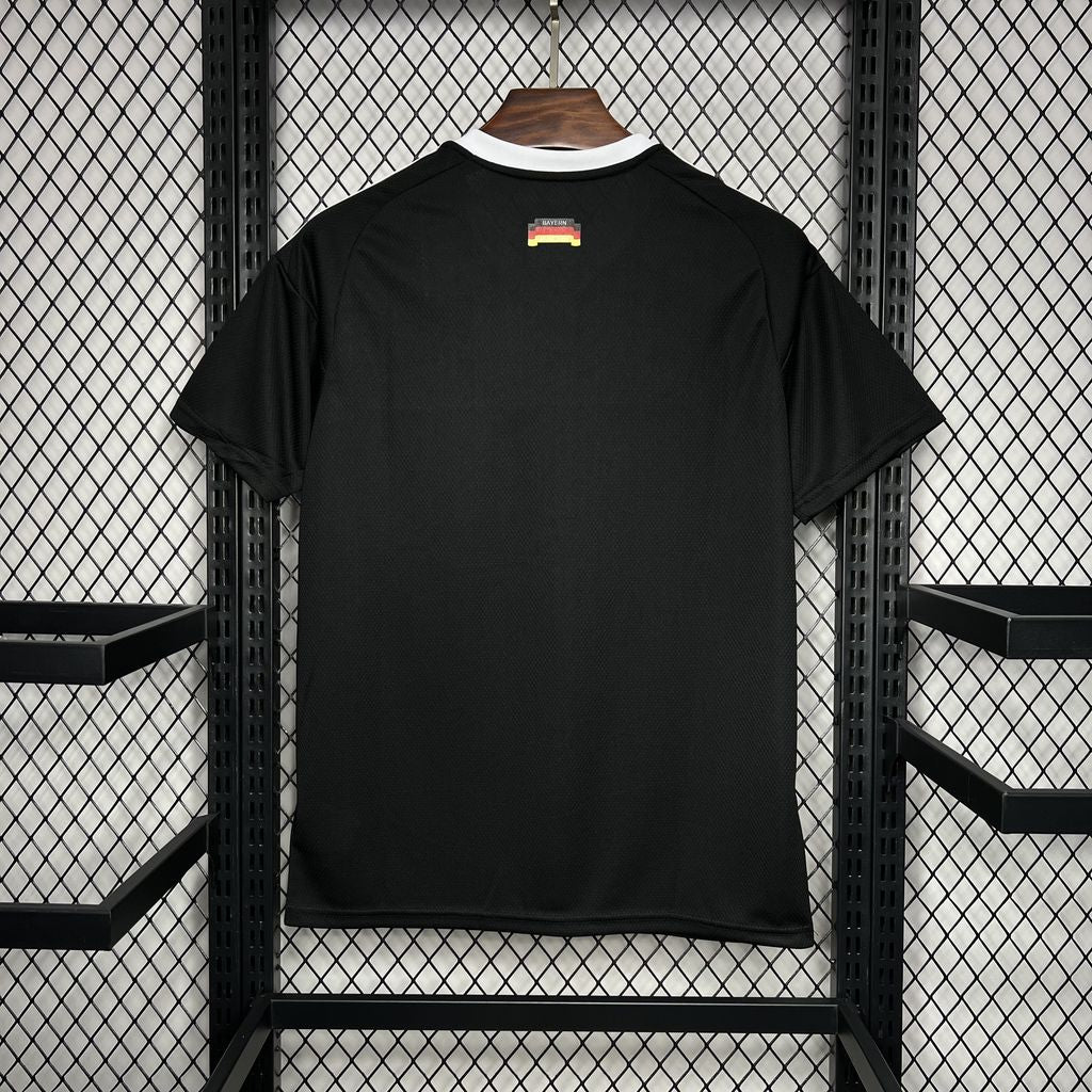 BAYERN MUNCHEN - TRÄNINGSTRÖJA