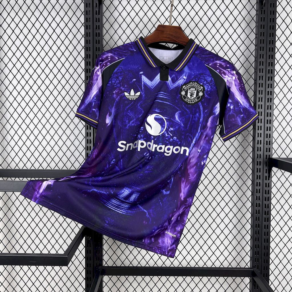 MANCHESTER UNITED - SPECIAL EDITION