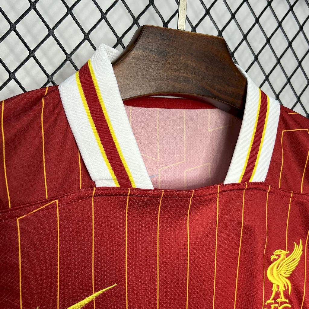 LIVERPOOL 24-25 HEMMATRÖJA
