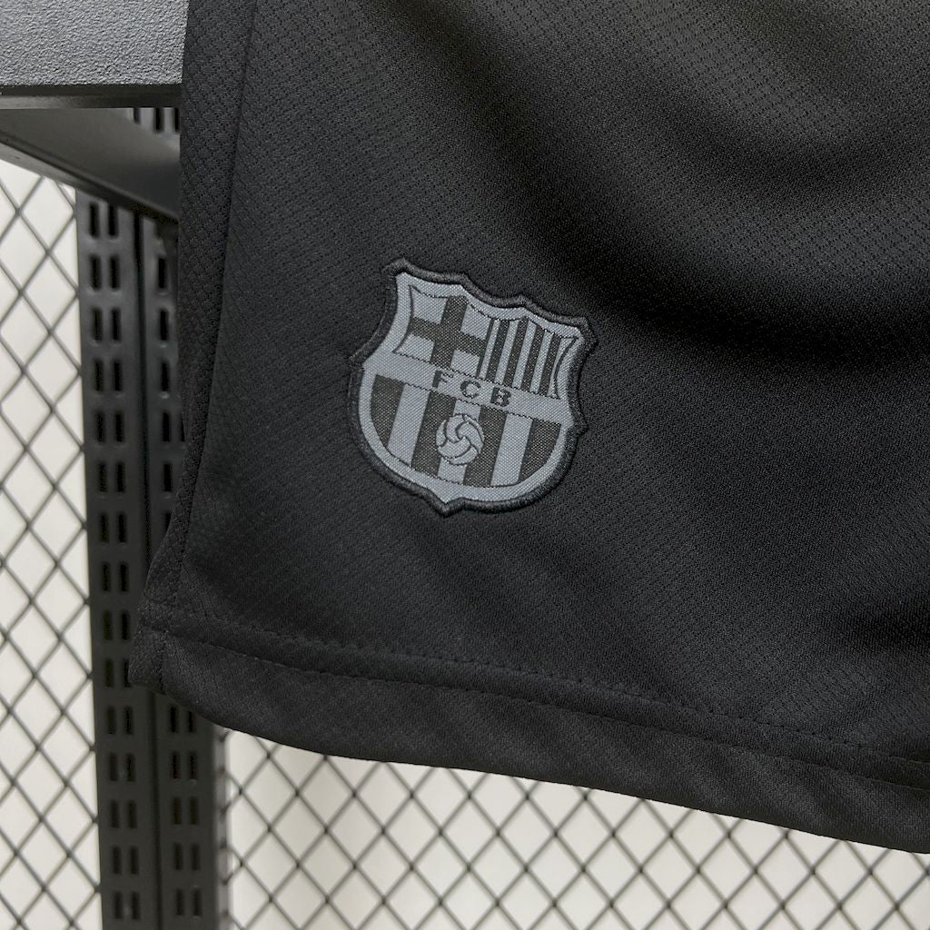 BARCELONA BARN 25-26 BORTATRÖJA