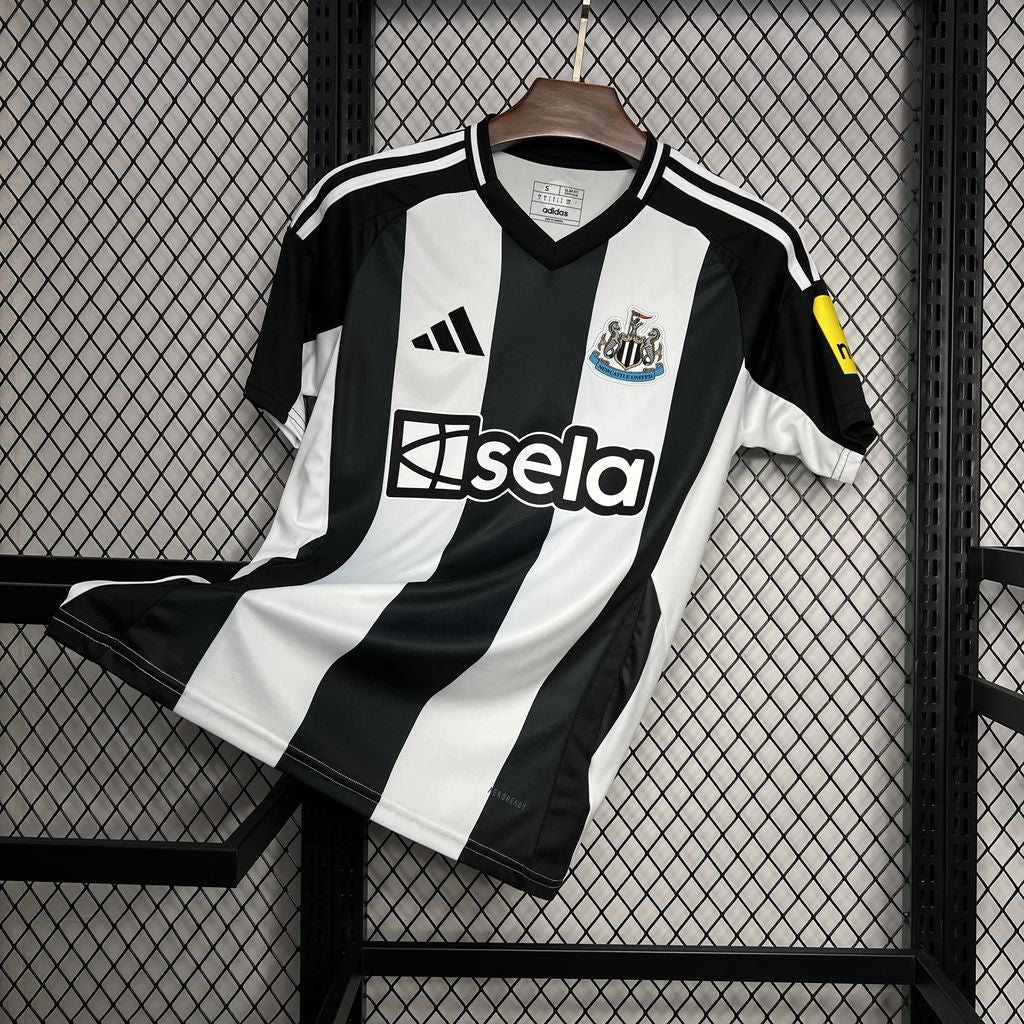 NEWCASTLE 24-25 HEMMATRÖJA