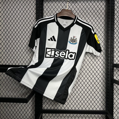 NEWCASTLE 24-25 HEMMATRÖJA