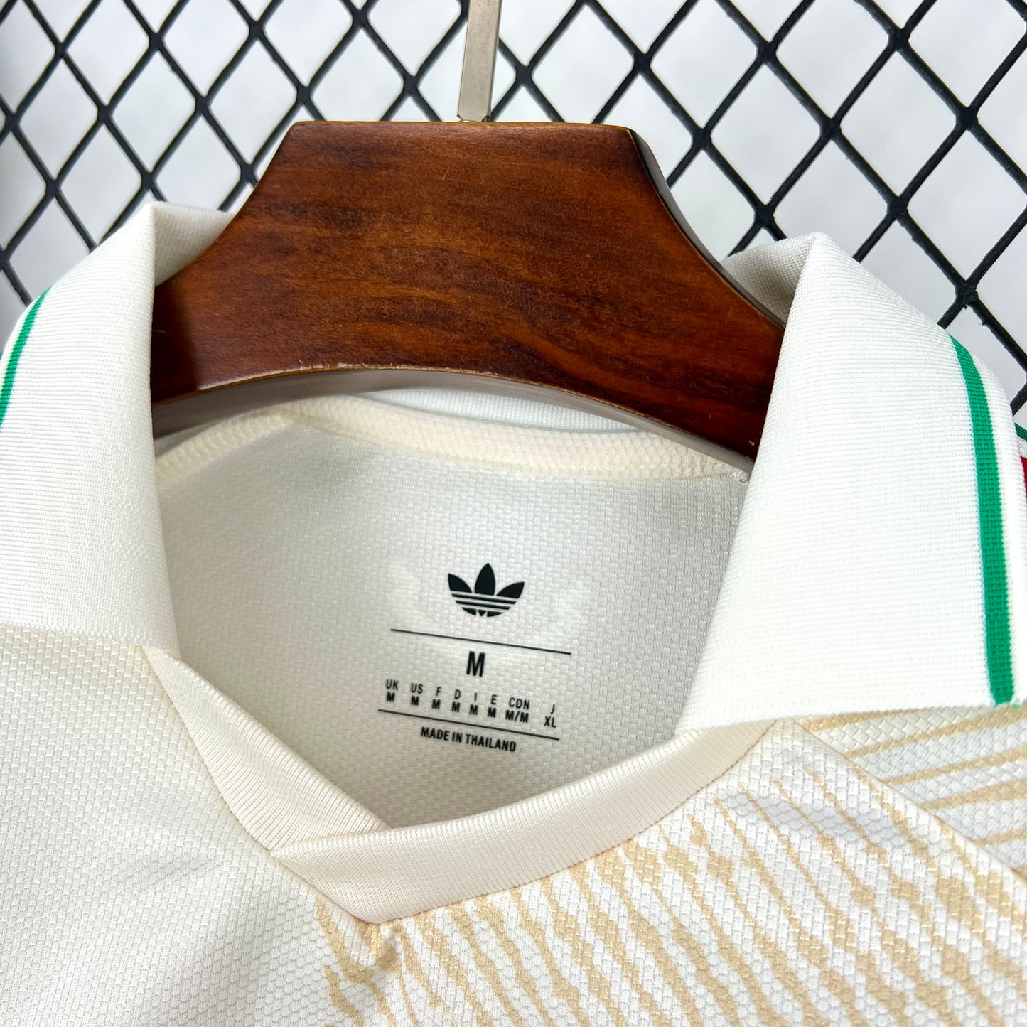 WALES 2026 BORTATRÖJA