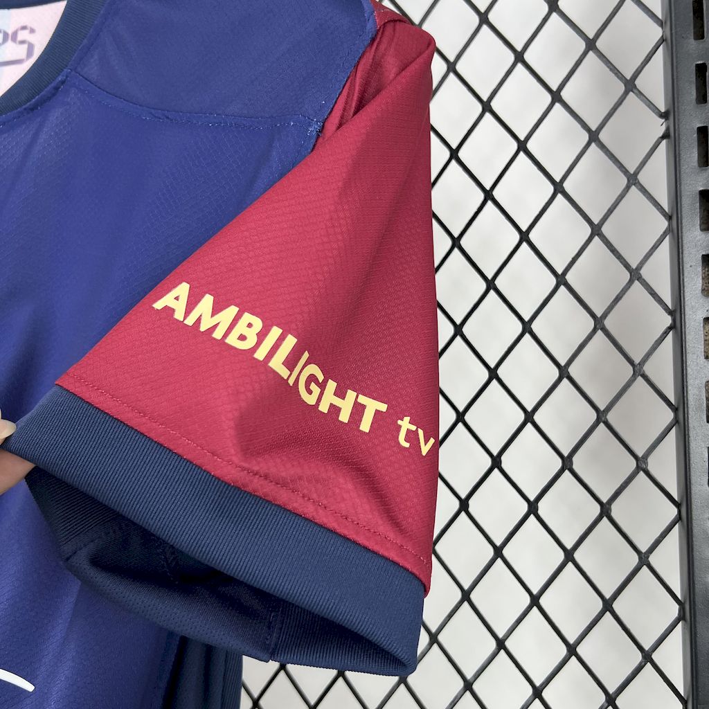 BARCELONA X TAYLOR SWIFT 24-25 HEMMATRÖJA