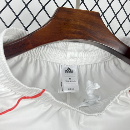 BAYERN MUNCHEN 25-26 BORTATRÖJA