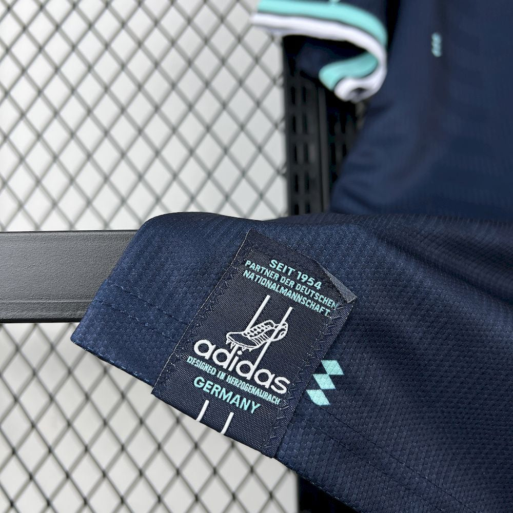 TYSKLAND 2026 BORTATRÖJA