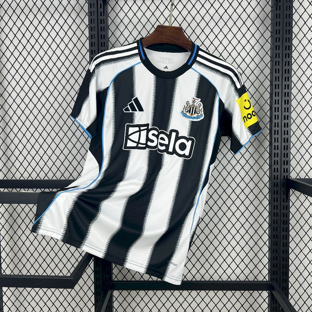 NEWCASTLE 25-26 HEMMATRÖJA