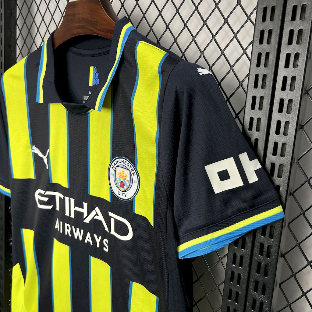 MANCHESTER CITY 24-25 BORTATRÖJA
