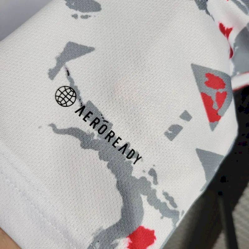 JAPAN - SPECIAL EDITION