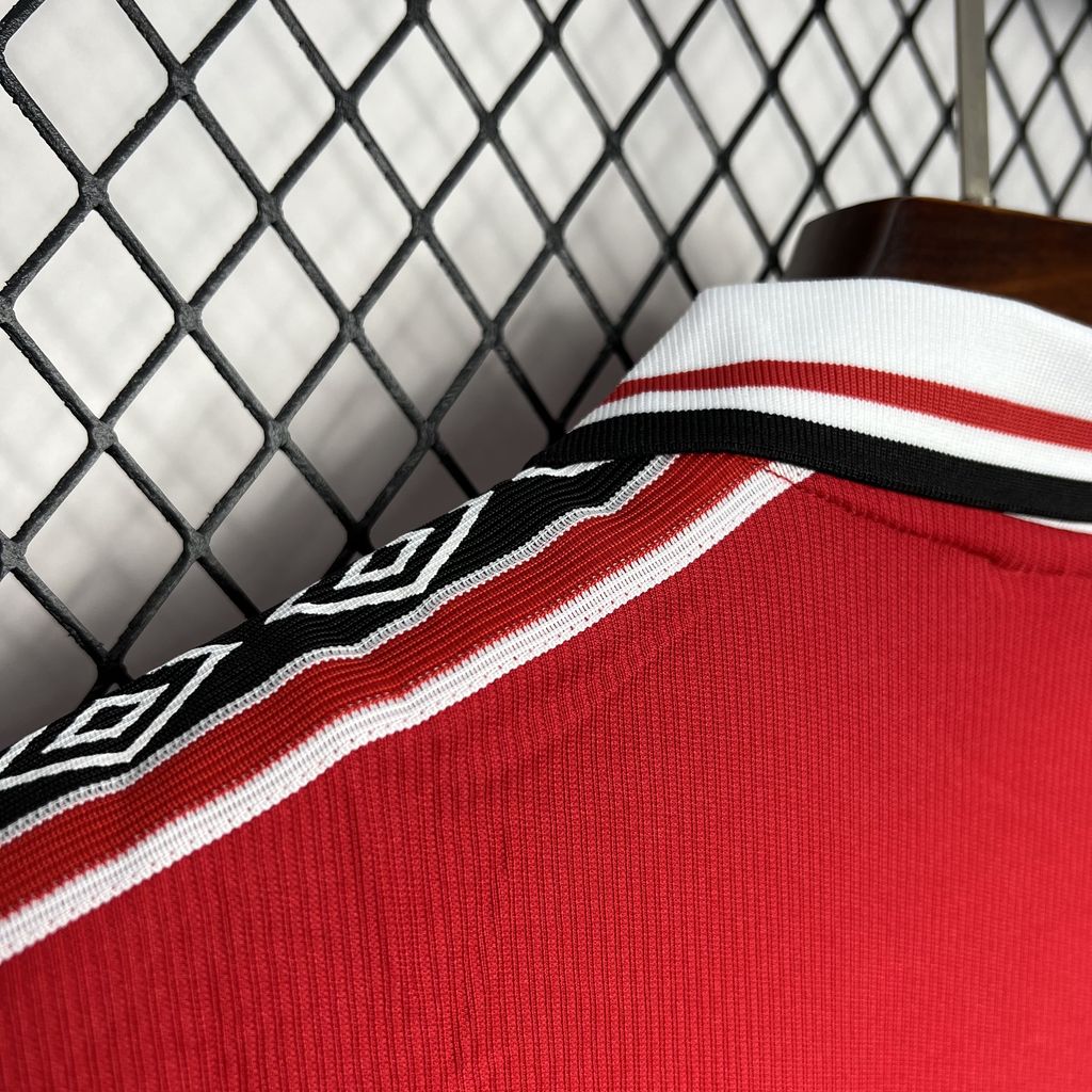 MANCHESTER UNITED RETRO 98-99 HEMMATRÖJA