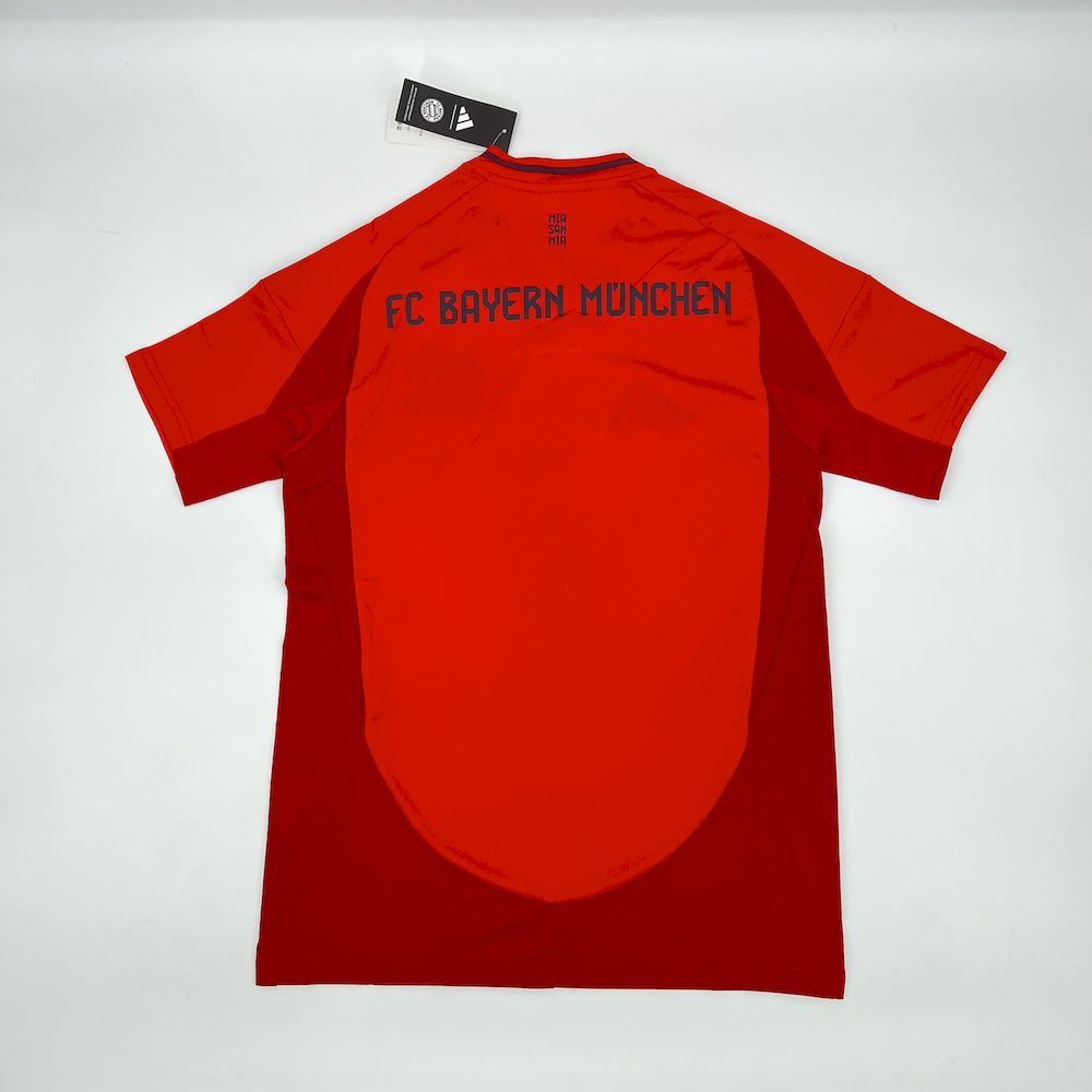 BAYERN MUNCHEN 24-25 HEMMATRÖJA