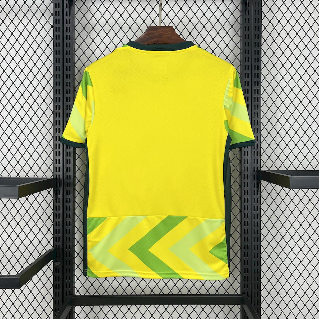 AUSTRALIEN 25-26 HEMMATRÖJA