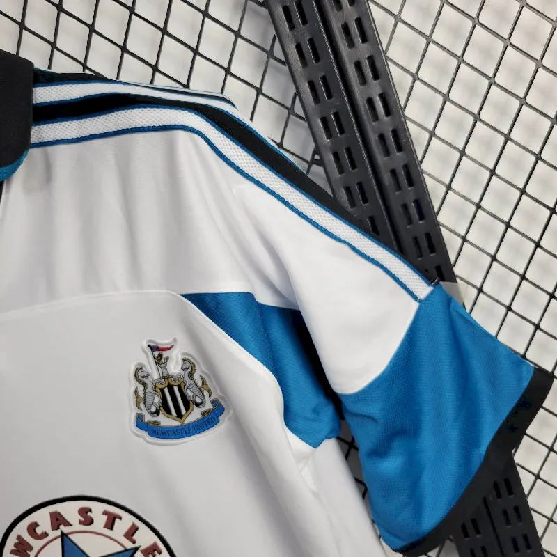 NEWCASTLE RETRO 99-00 BORTATRÖJA