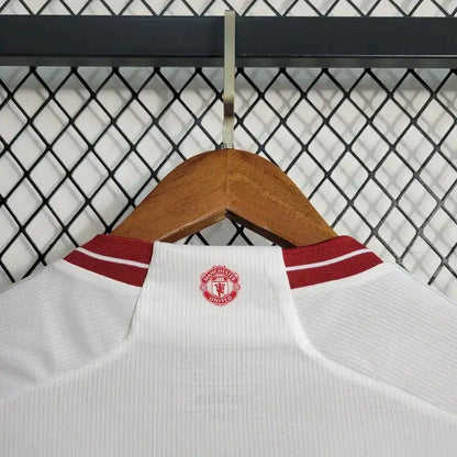 MANCHESTER UNITED 23-24 TREDJETRÖJA