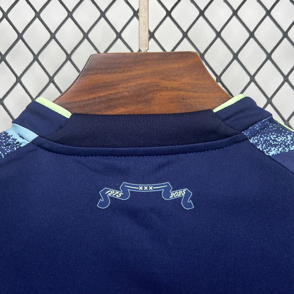 AJAX 25-26 BORTATRÖJA