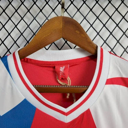 LIVERPOOL RETRO - SPECIAL EDITION