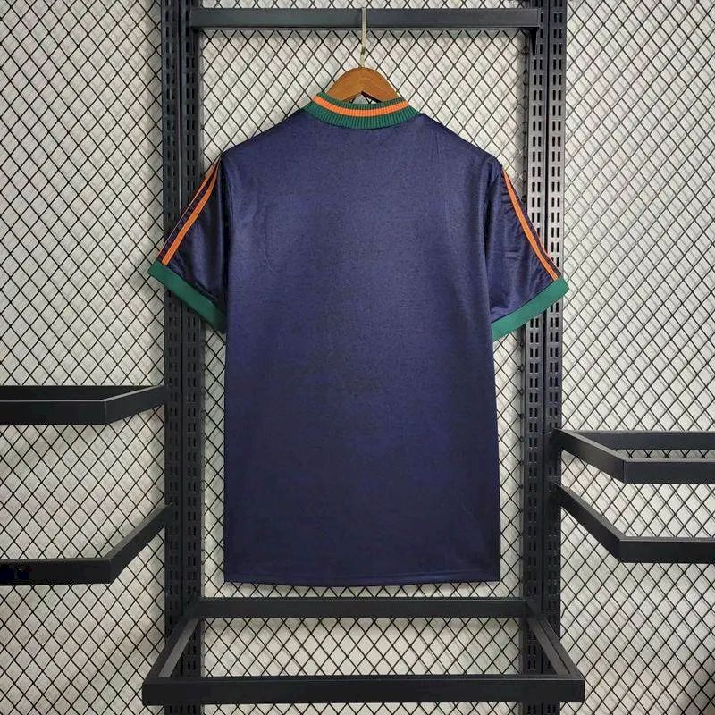 NEWCASTLE RETRO 97-98 BORTATRÖJA