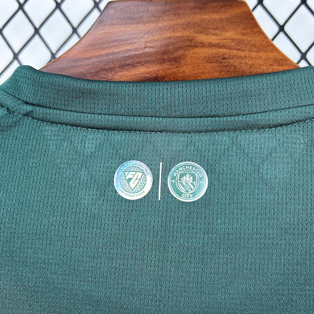 MANCHESTER CITY 25-26 FJÄRDETRÖJA