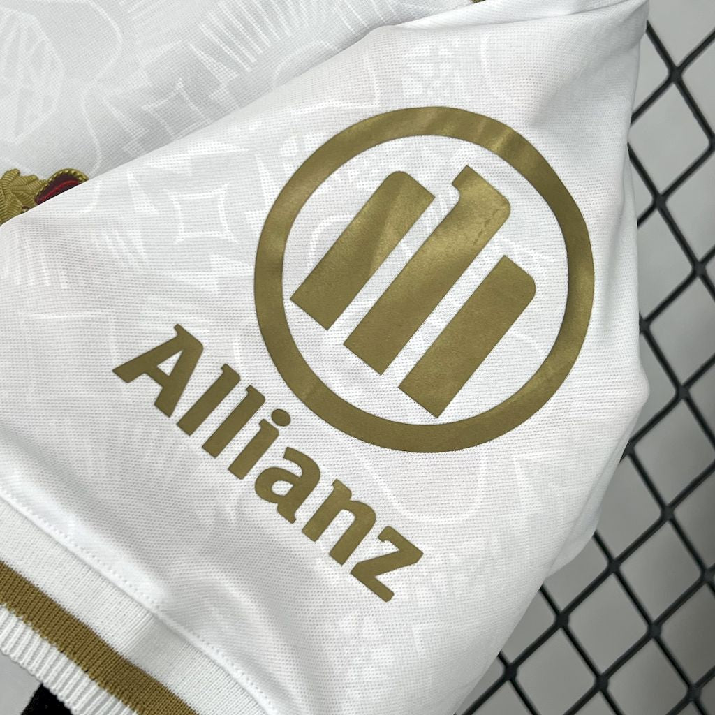 BAYERN MUNCHEN - SPECIAL EDITION