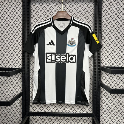 NEWCASTLE 24-25 HEMMATRÖJA