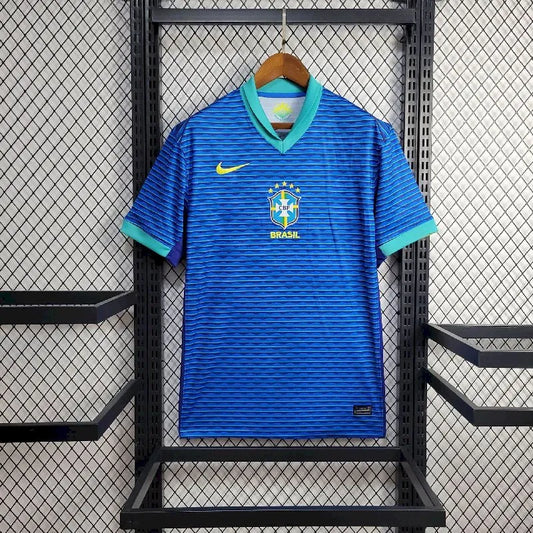 BRASILIEN 24-25 BORTATRÖJA