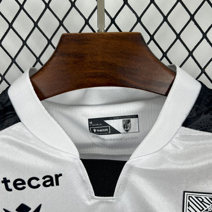 VITORIA DE GUIMARAES 25-26 HEMMATRÖJA