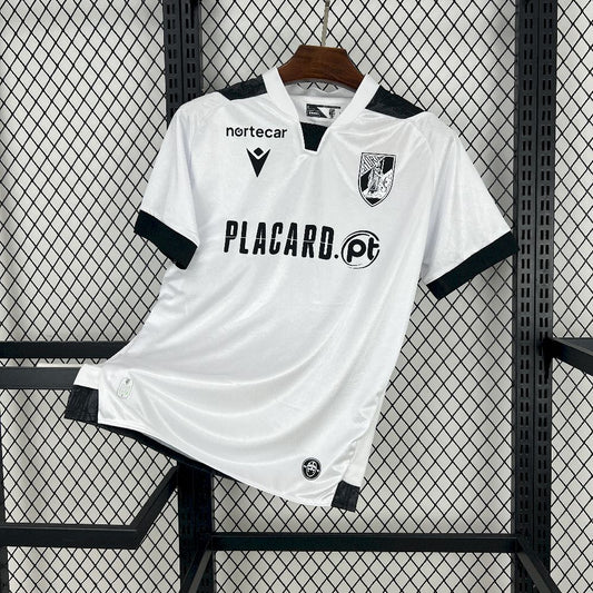 VITORIA DE GUIMARAES 25-26 HEMMATRÖJA