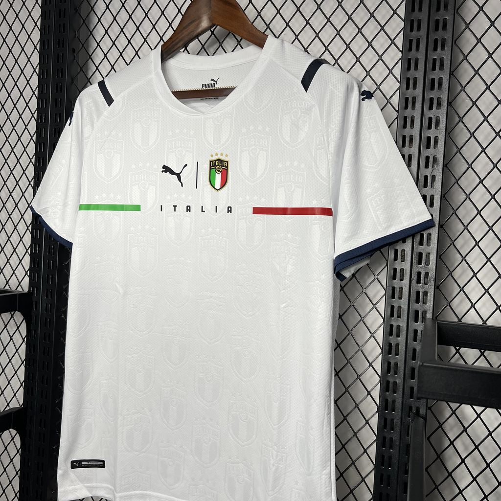 ITALIEN 2021 BORTATRÖJA