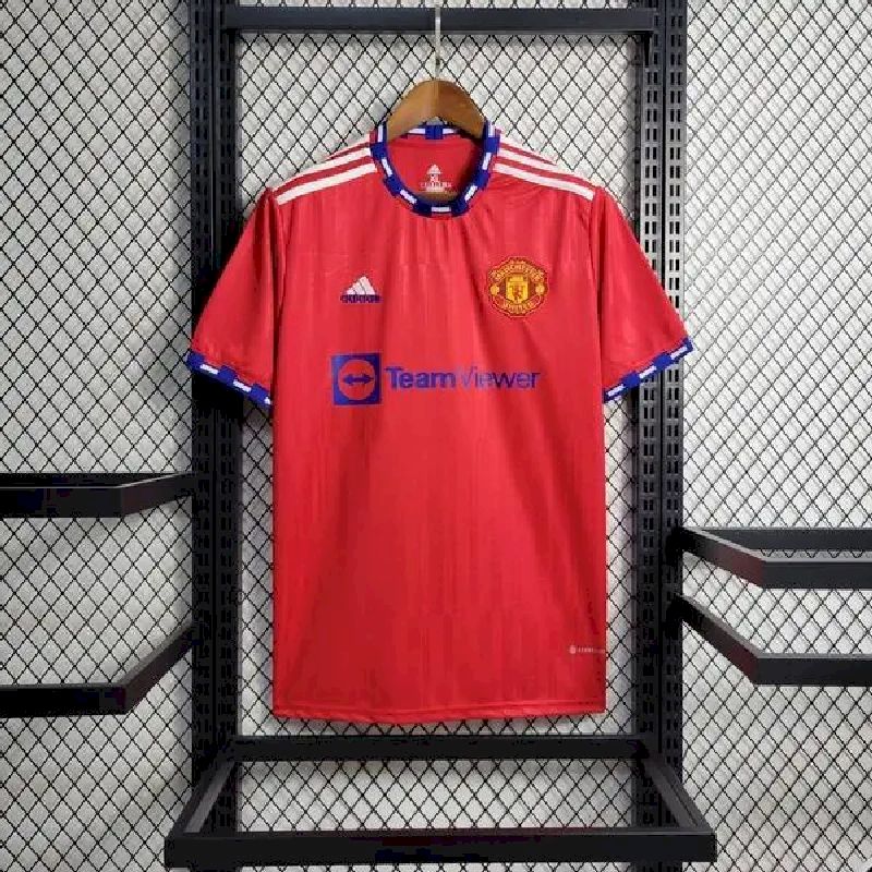 MANCHESTER UNITED - SPECIAL EDITION