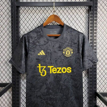 MANCHESTER UNITED - SPECIAL EDITION