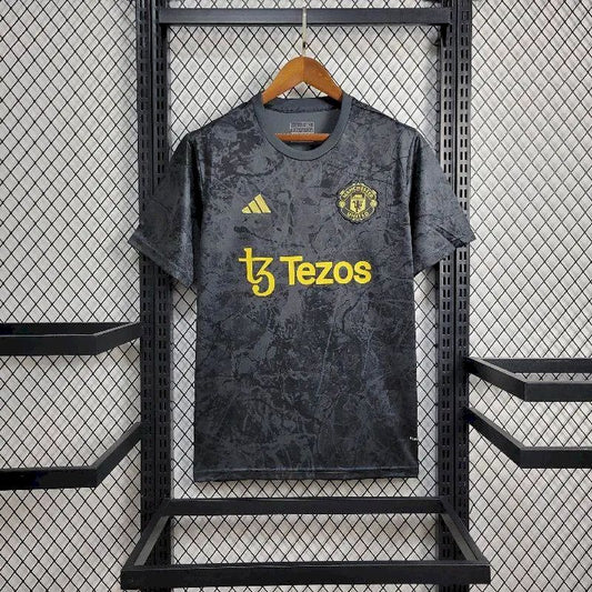 MANCHESTER UNITED - SPECIAL EDITION