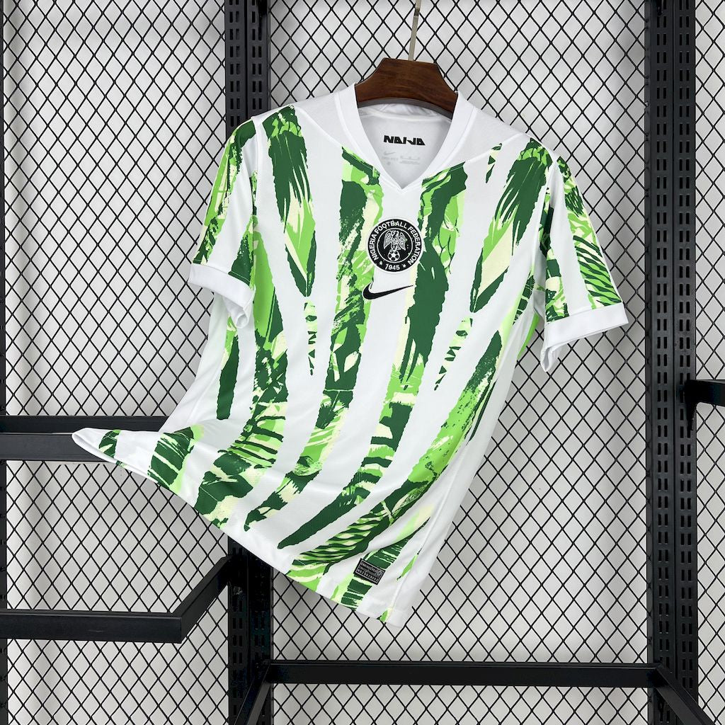 NIGERIA 25-26 HEMMATRÖJA