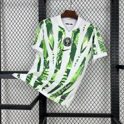 NIGERIA 25-26 HEMMATRÖJA