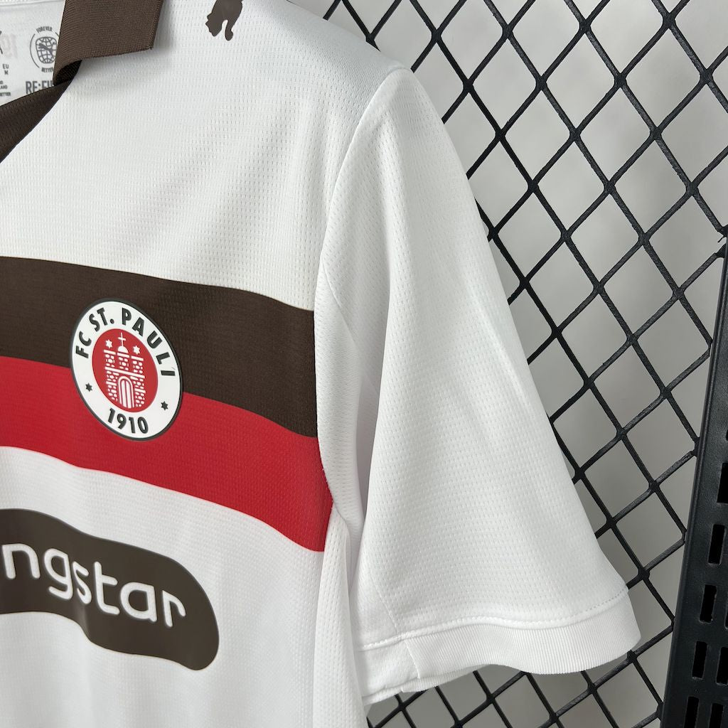 ST. PAULI 25-26 BORTATRÖJA
