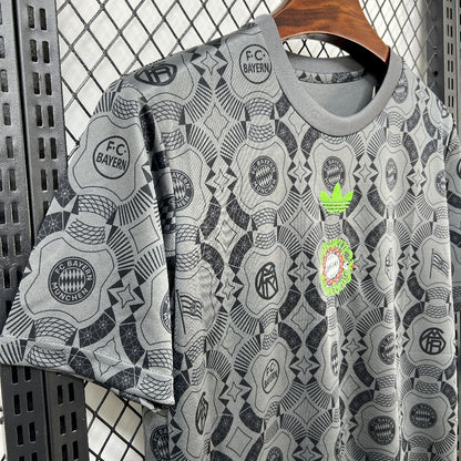 BAYERN MUNCHEN - SPECIAL EDITION