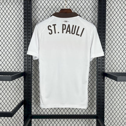 ST. PAULI 25-26 BORTATRÖJA