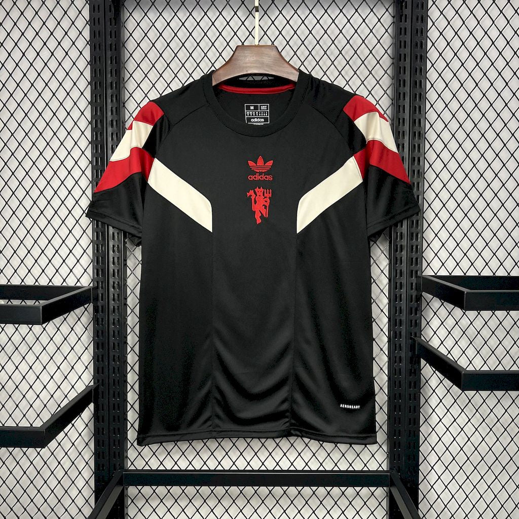 MANCHESTER UNITED - SPECIAL EDITION