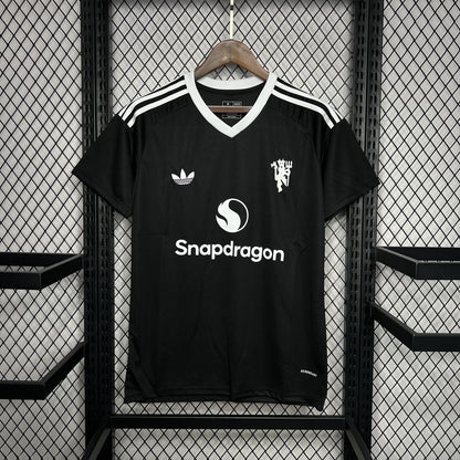 MANCHESTER UNITED 24-25 FJÄRDETRÖJA