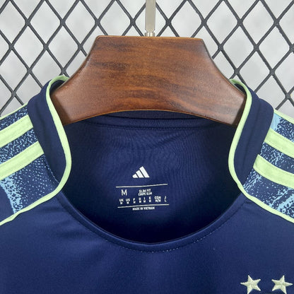 AJAX 25-26 BORTATRÖJA