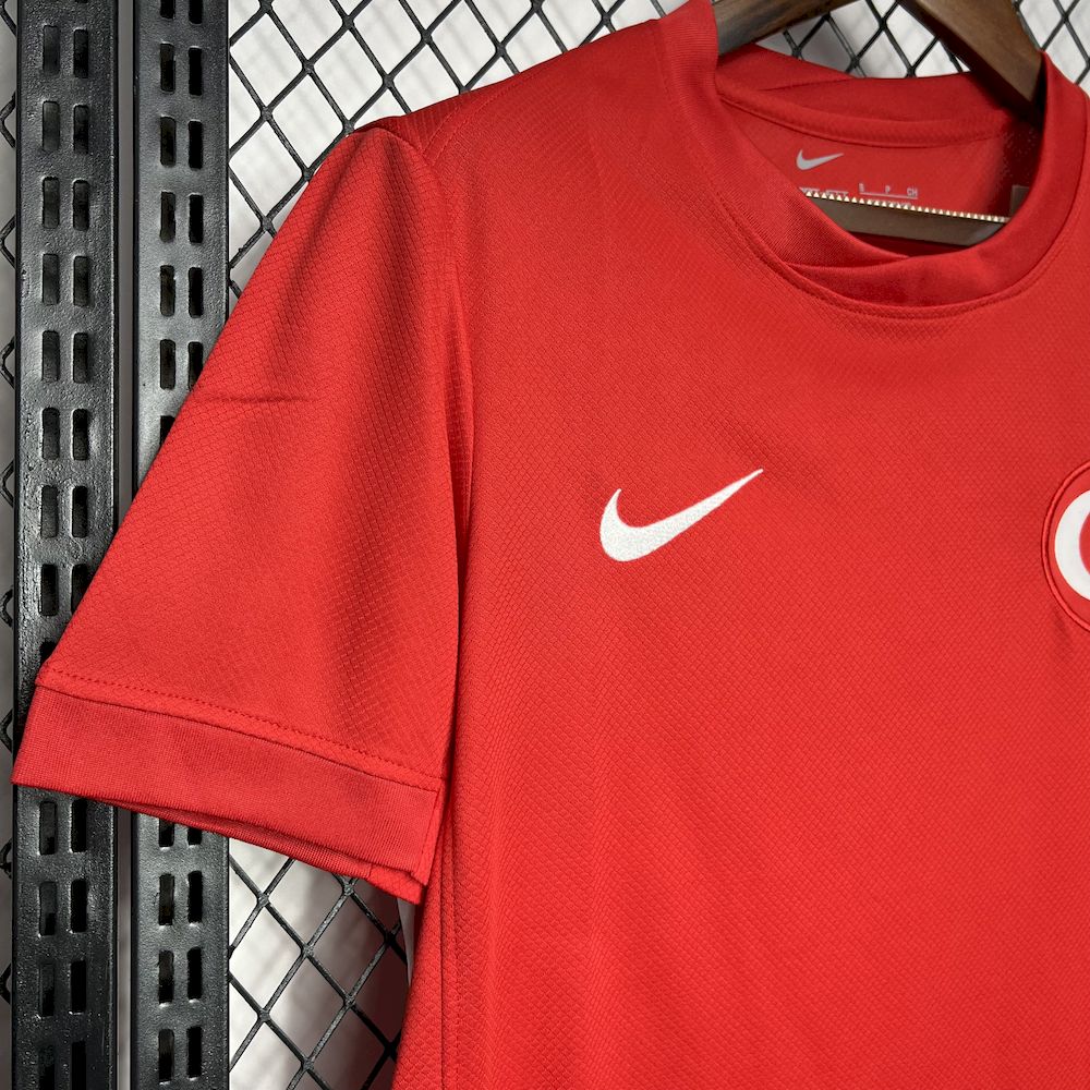 TURKIET 24-25 BORTATRÖJA