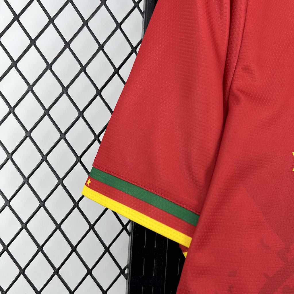 KAMERUN 25-26 BORTATRÖJA